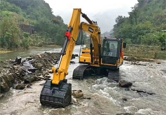 寶鼎小型挖掘機廠家