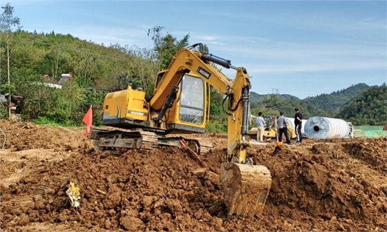 寶鼎廠家90小型挖掘機